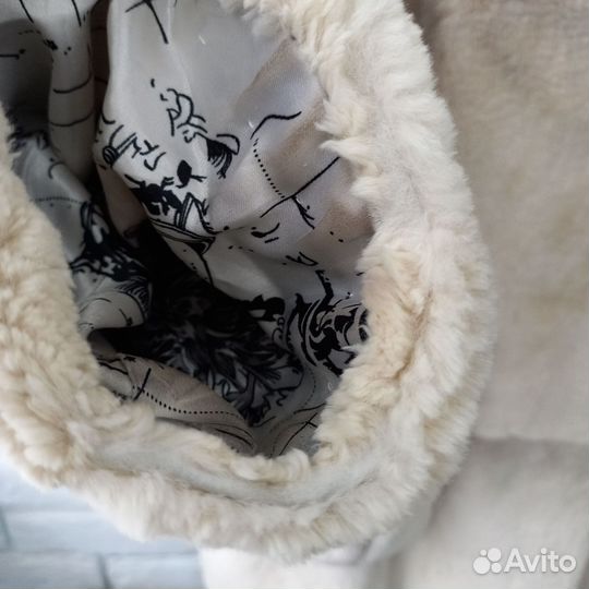 Шуба бобёр с воротником из норки. Бу