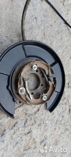 Механизм тормоза пыльник toyota camry 50 2014