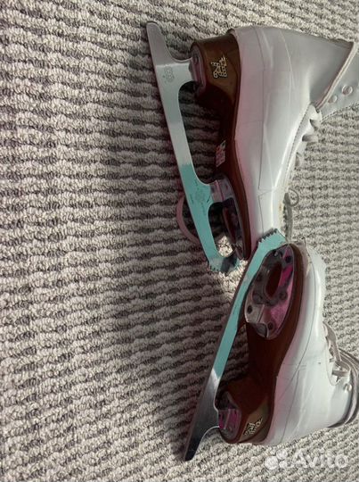 Фигурные коньки risport 220