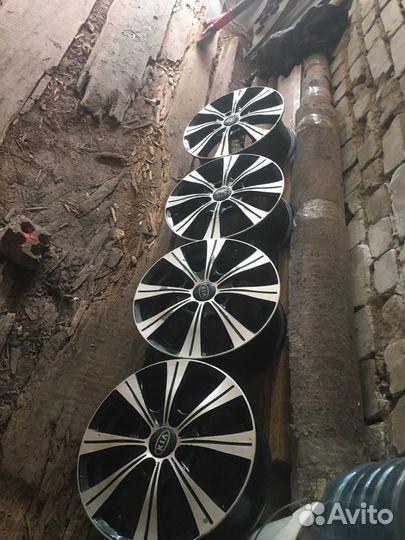 Продам диски