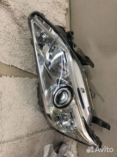 Фары Адаптивные Toyota Camry V50 (Б/у, оригинал)