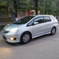 Honda Fit Shuttle 1.3 CVT, 2013, 148 000 км, с пробегом, цена 1 170 000 руб.