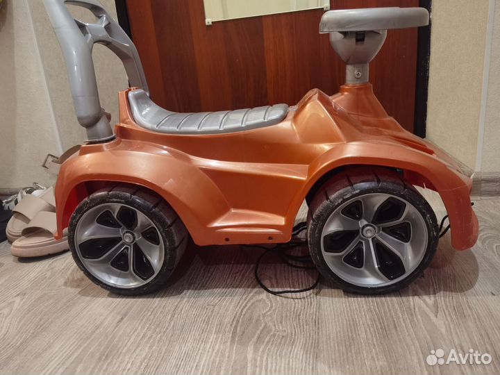 Машинка каталка толокар