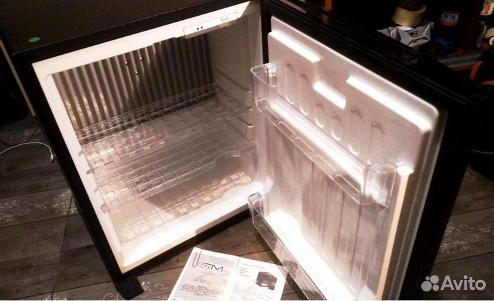 Минихолодильник 12В - 220В