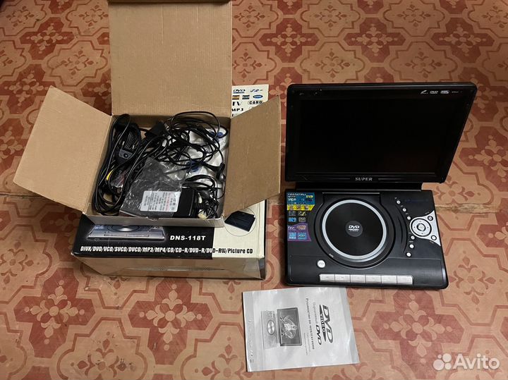Портативный dvd плеер DNS-118T