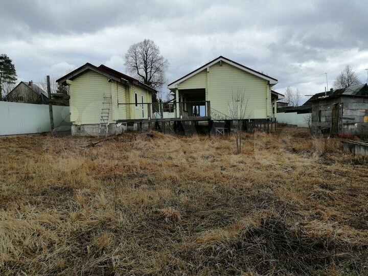 Дом 237 м² на участке 15 сот.