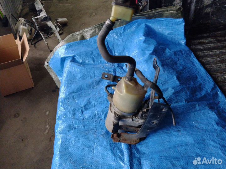 Усилитель руля Volvo S40 2, V50, C30