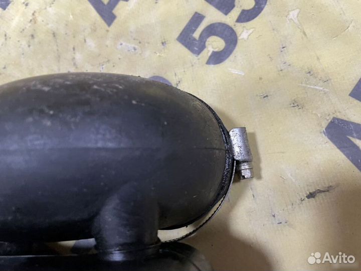 Воздуховод Opel Astra H