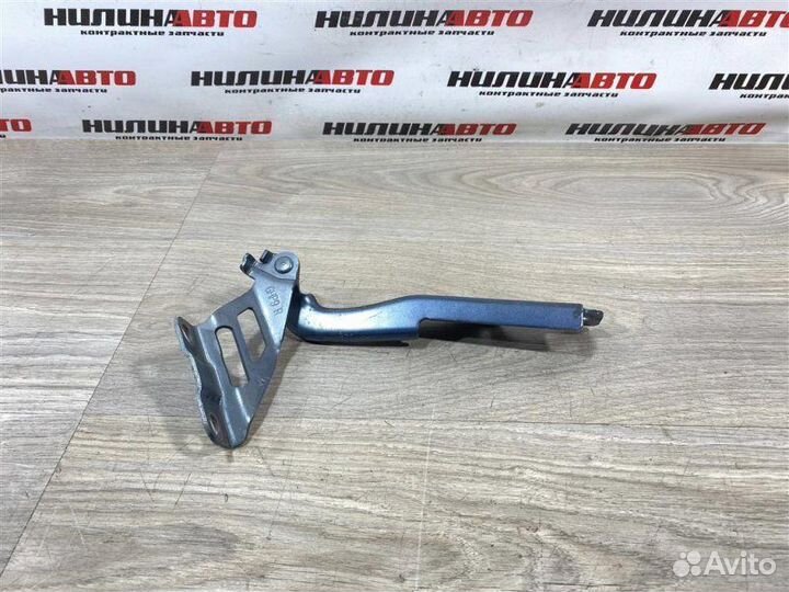 Петля капота правая Mazda 3 Bm Bn 2.0 2016