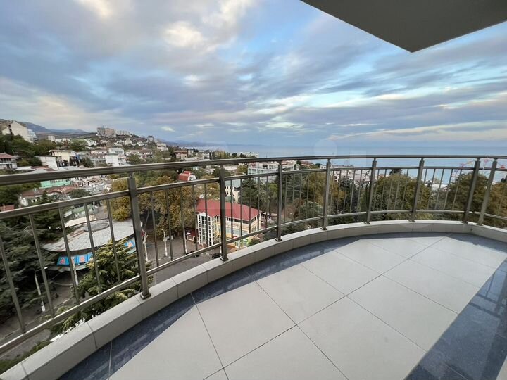 2-к. квартира, 70 м², 10/15 эт.