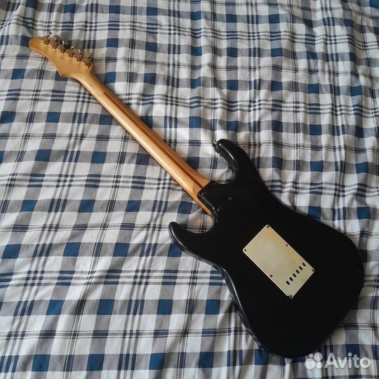 Электрогитара Greco Stratocaster