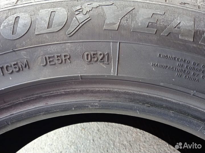 Goodyear EfficientGrip Performance 215/60 R16