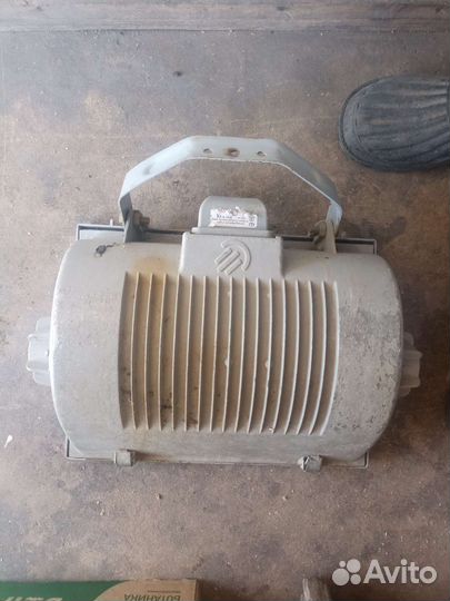 Фонарь прожектор