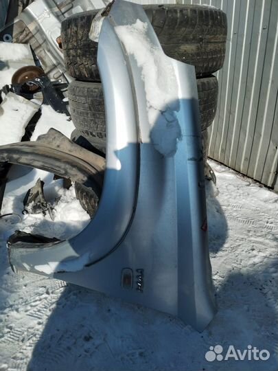 Крыло переднее левое Тойота рав4 20 кузов