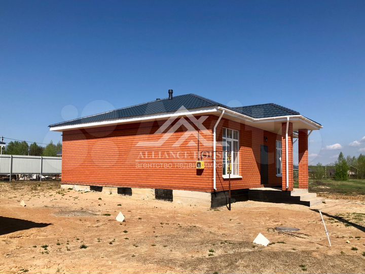 Коттедж 105 м² на участке 6 сот.