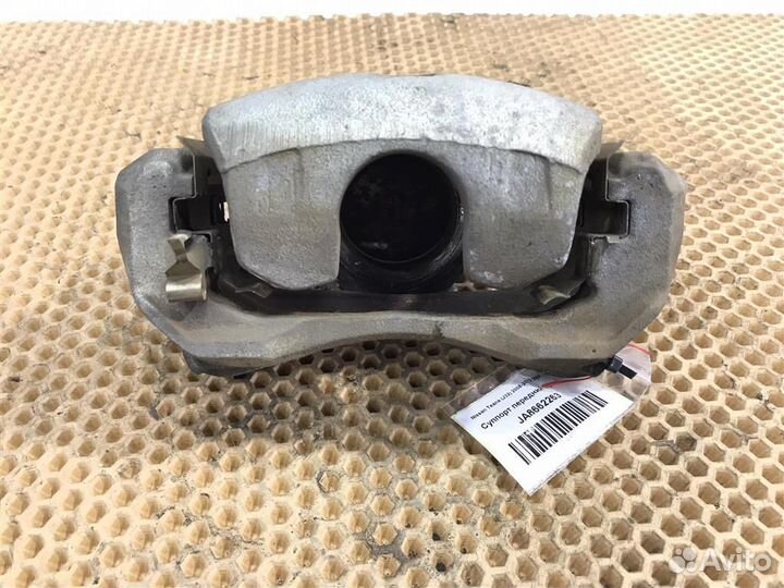 Суппорт передний правый Nissan Teana (J32) 2008-2