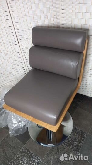 Кресло парикмахерское.Кресло