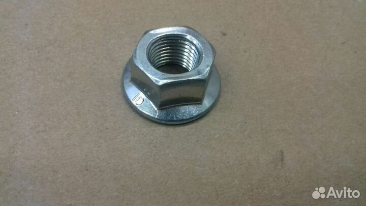 Гайка Nissan 11258ET00B