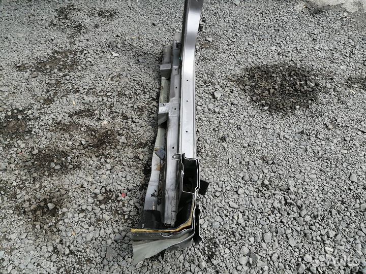 Порог левый Toyota Verossa