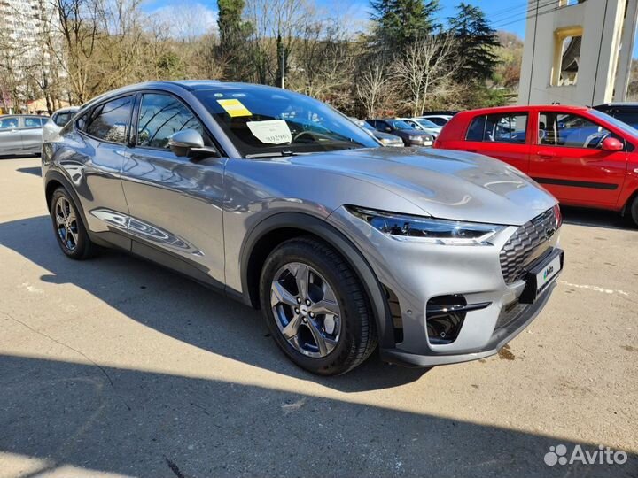 Ford Mustang Mach-E 258 л.с. AT, 2022, 500 км