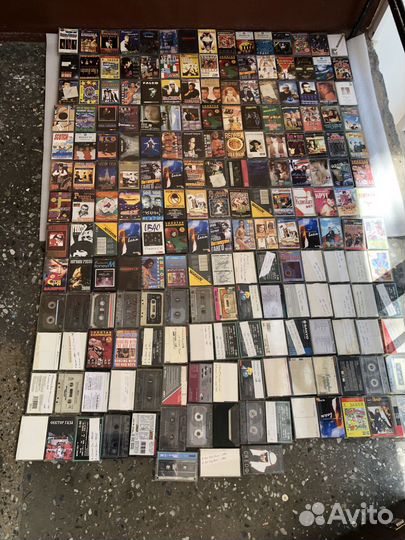 Аудиокассеты 148 штук