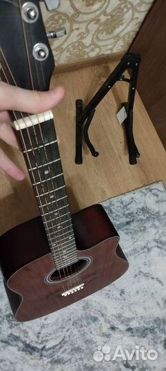 Акустическая гитара