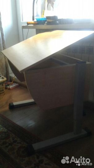 Стол и стул с регулировкой высоты