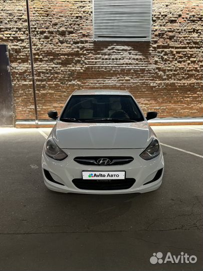 Hyundai Solaris 1.4 AT, 2014, 262 000 км