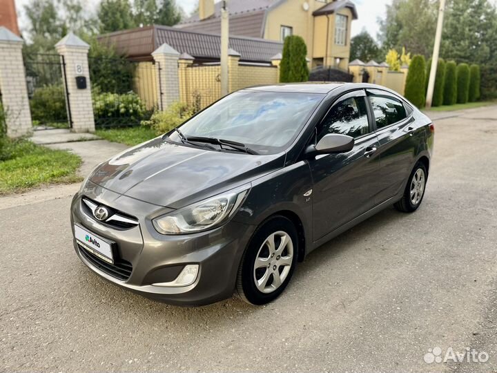 Hyundai Solaris 1.6 AT, 2012, 197 800 км