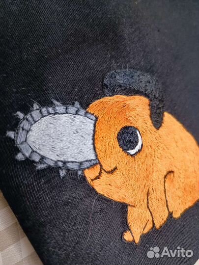 Ручная вышивка на одежде