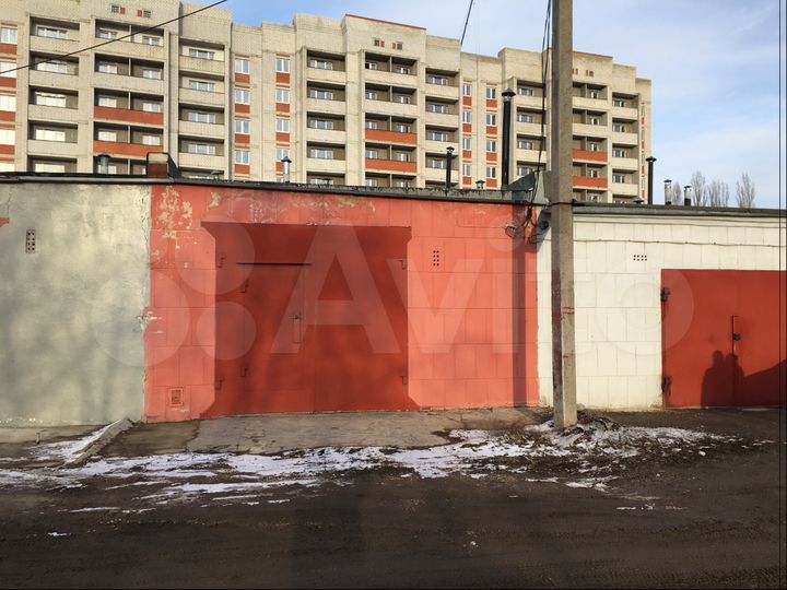 Гараж, > 30 м²