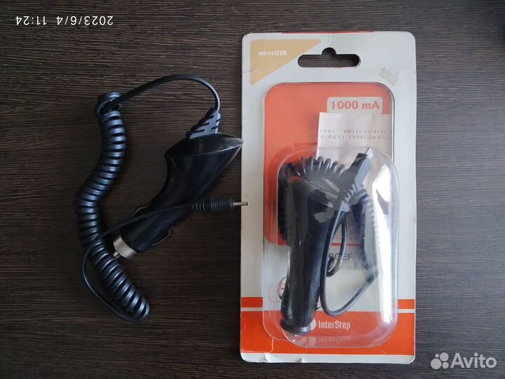 Автомобильные зарядные устройства