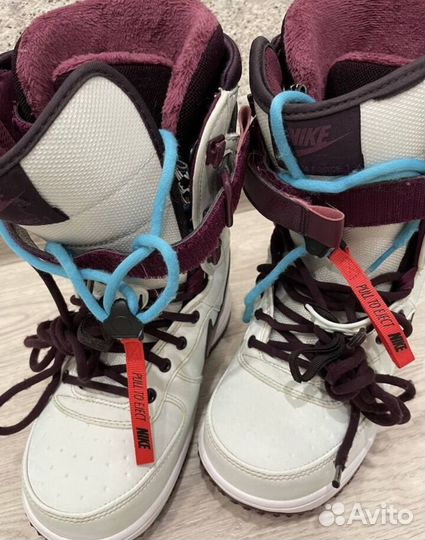 Сноубордические ботинки nike новые