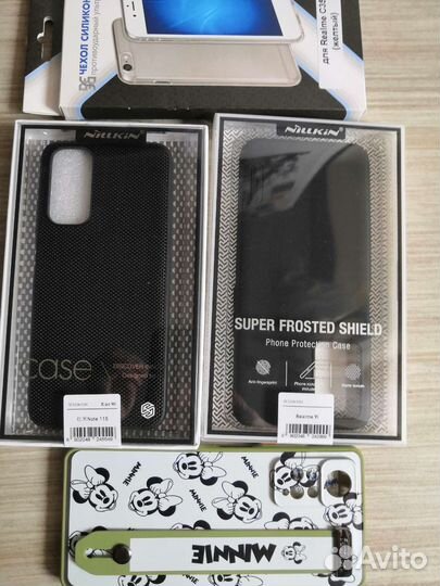 Чехлы на телефон