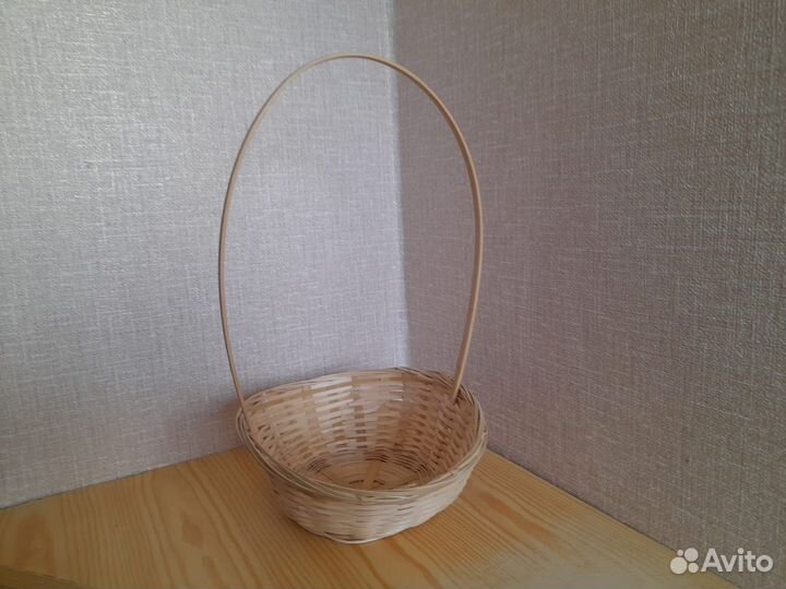 Плетёная корзина