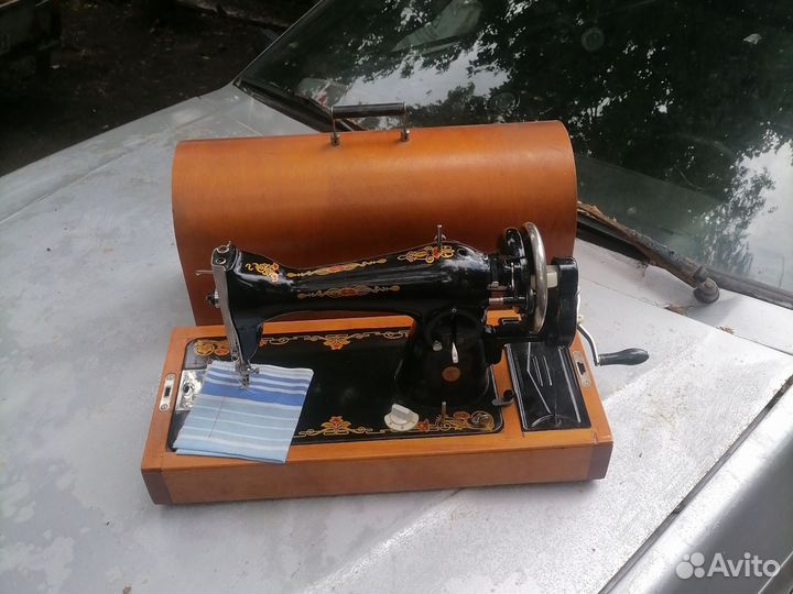 Швейная машина Подольск 2 м
