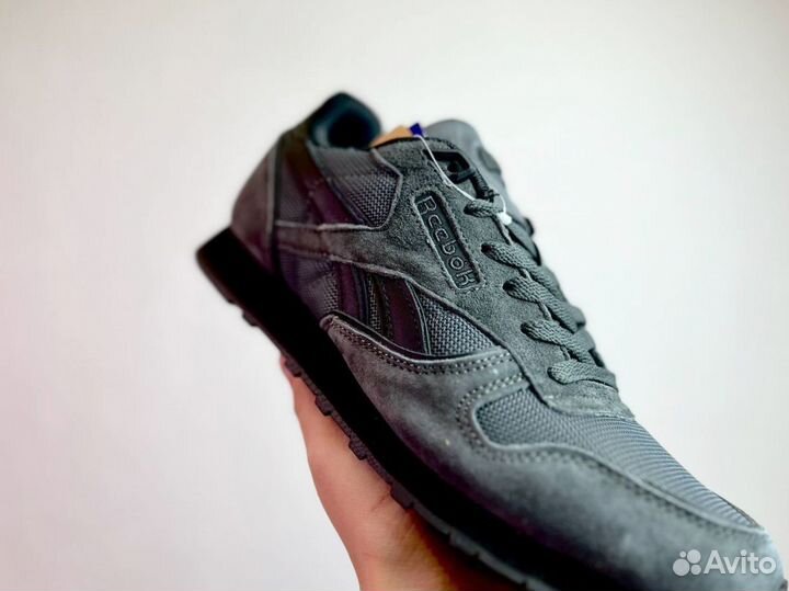 Кроссовки Reebok легкие