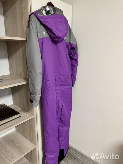 Сноубордический костюм женский