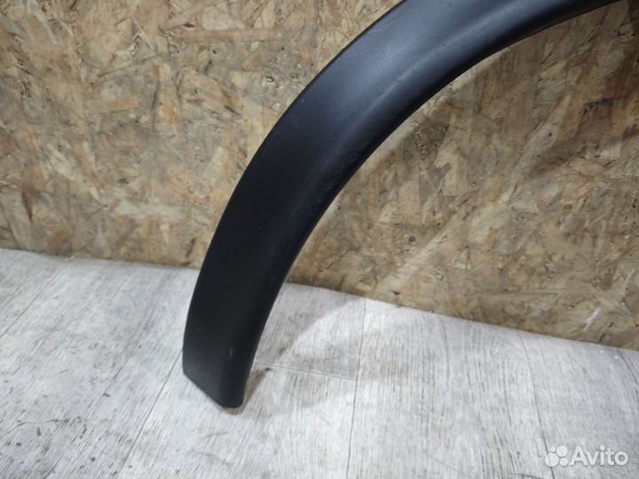 Накладка крыла переднего левого Nissan Juke