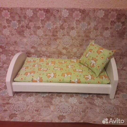 Кроватка для куклы
