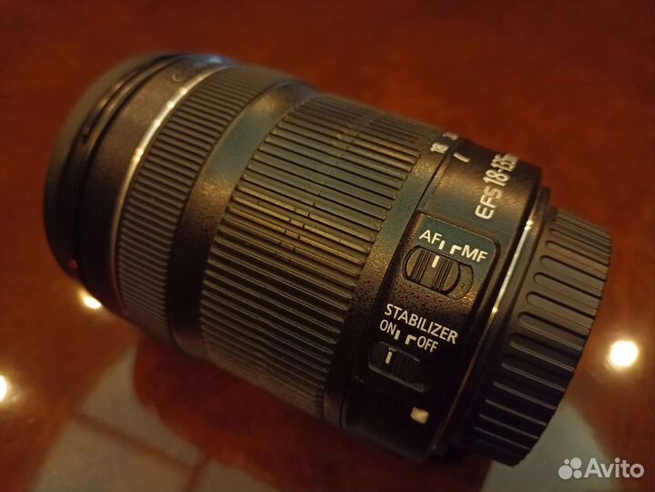 Объектив Canon EF-S 18-135mm f/3.5-5.6 IS + фильтр