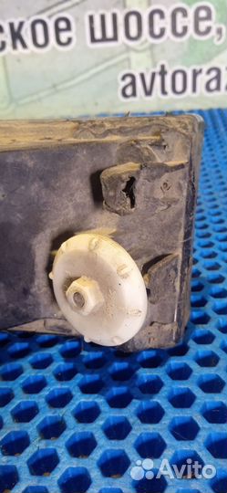 Фара противотуманная правая BMW 7 серия