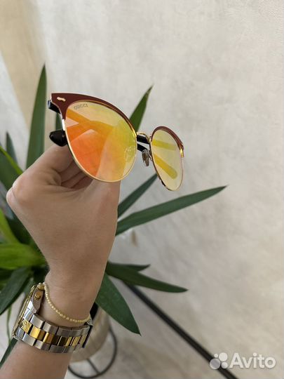 Солнцезащитные очки