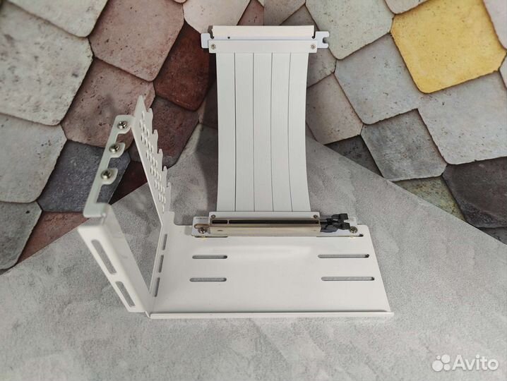 Райзер pcie 4.0 + кронштейн. Vertical gpu kit