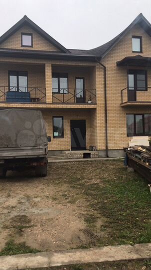 Дом 350 м² на участке 8,2 сот.