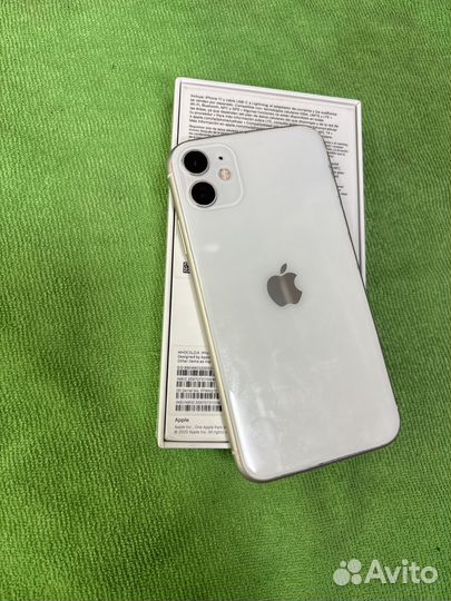 iPhone 11, 64 ГБ