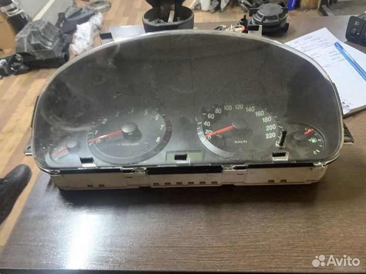 Панель приборов Hyundai Elantra 3 2004
