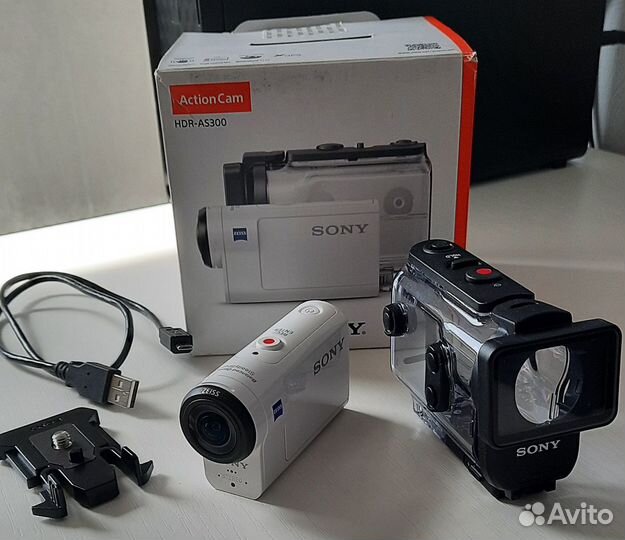 Экшн камера sony hdr as300