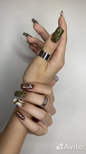 Маникюр и педикюр