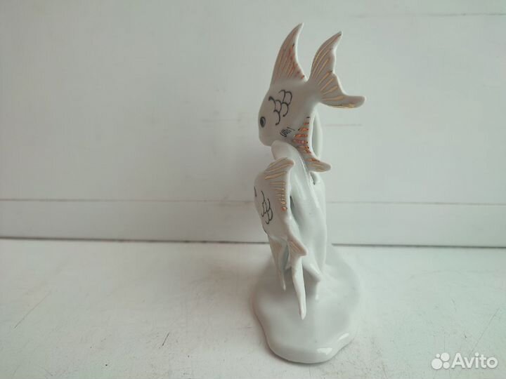 Редкая статуэтка фарфор Золотые рыбки, СССР